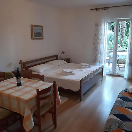 N & V Lägenhet Poreč