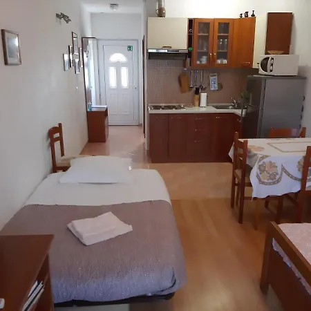 N & V Lägenhet Poreč