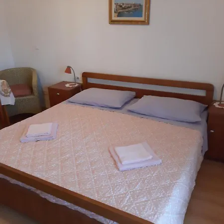 N & V Apartment