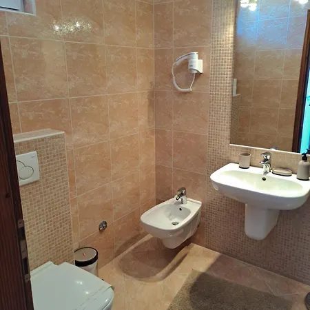 N & V Apartment