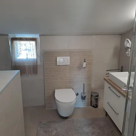 Apartment N & V *