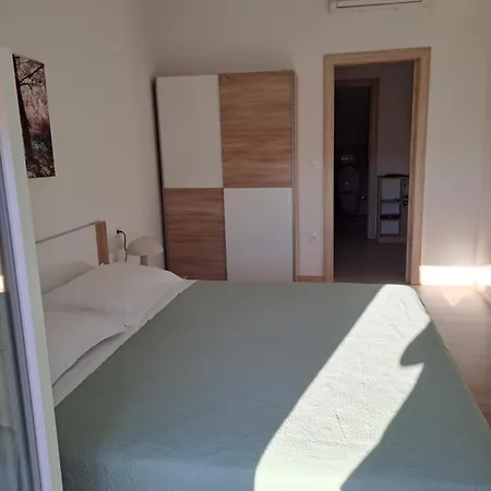 N & V Apartment
