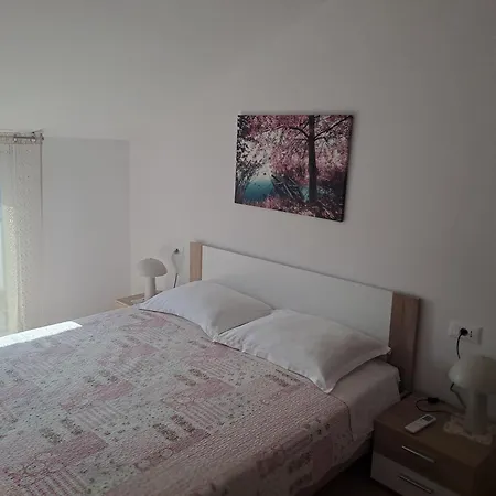 N & V Apartment