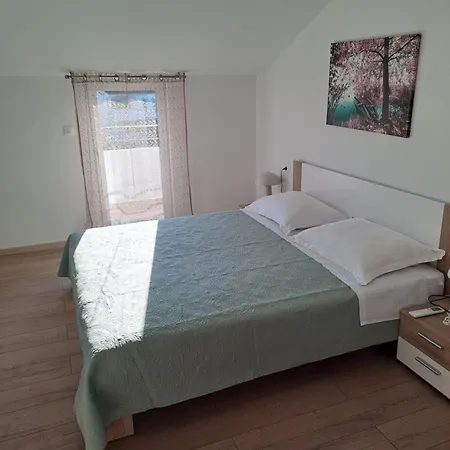 N & V Apartment